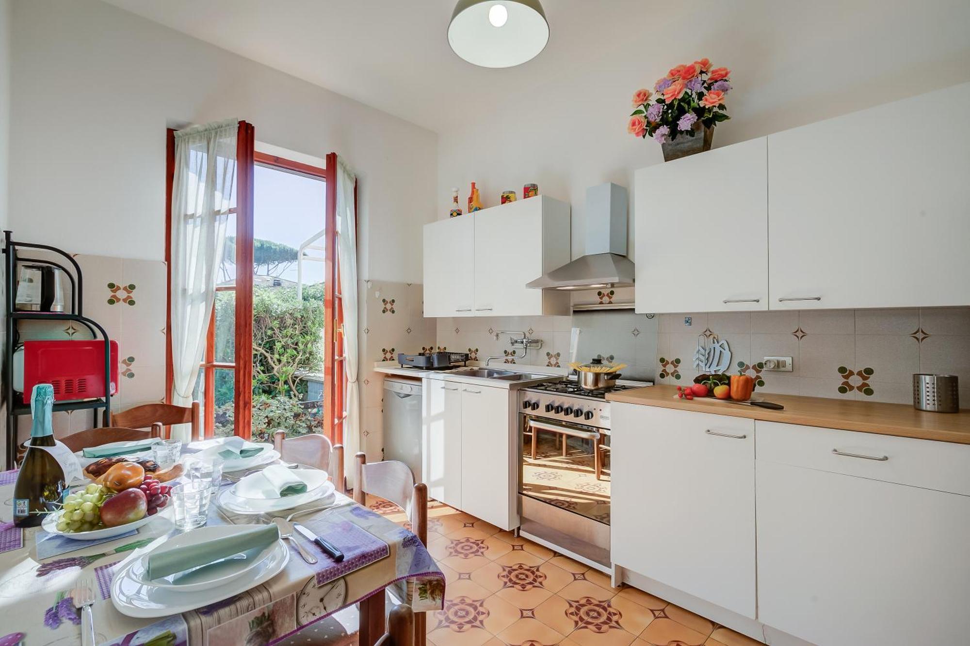 Casa Maddalena Al Mare 600M From Sea - Happy Rentals 마리아나디피에트라산타 외부 사진