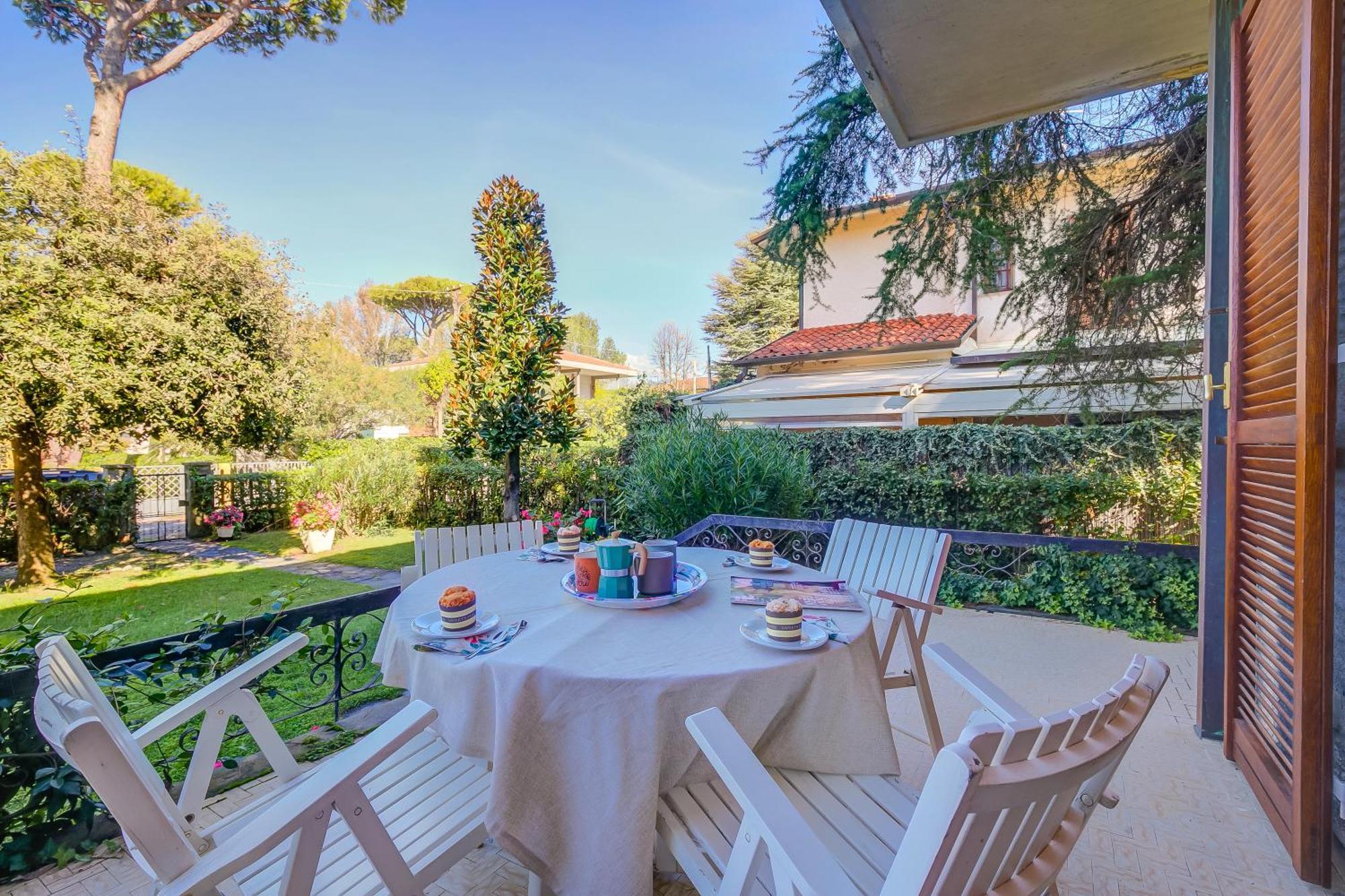 Casa Maddalena Al Mare 600M From Sea - Happy Rentals 마리아나디피에트라산타 외부 사진