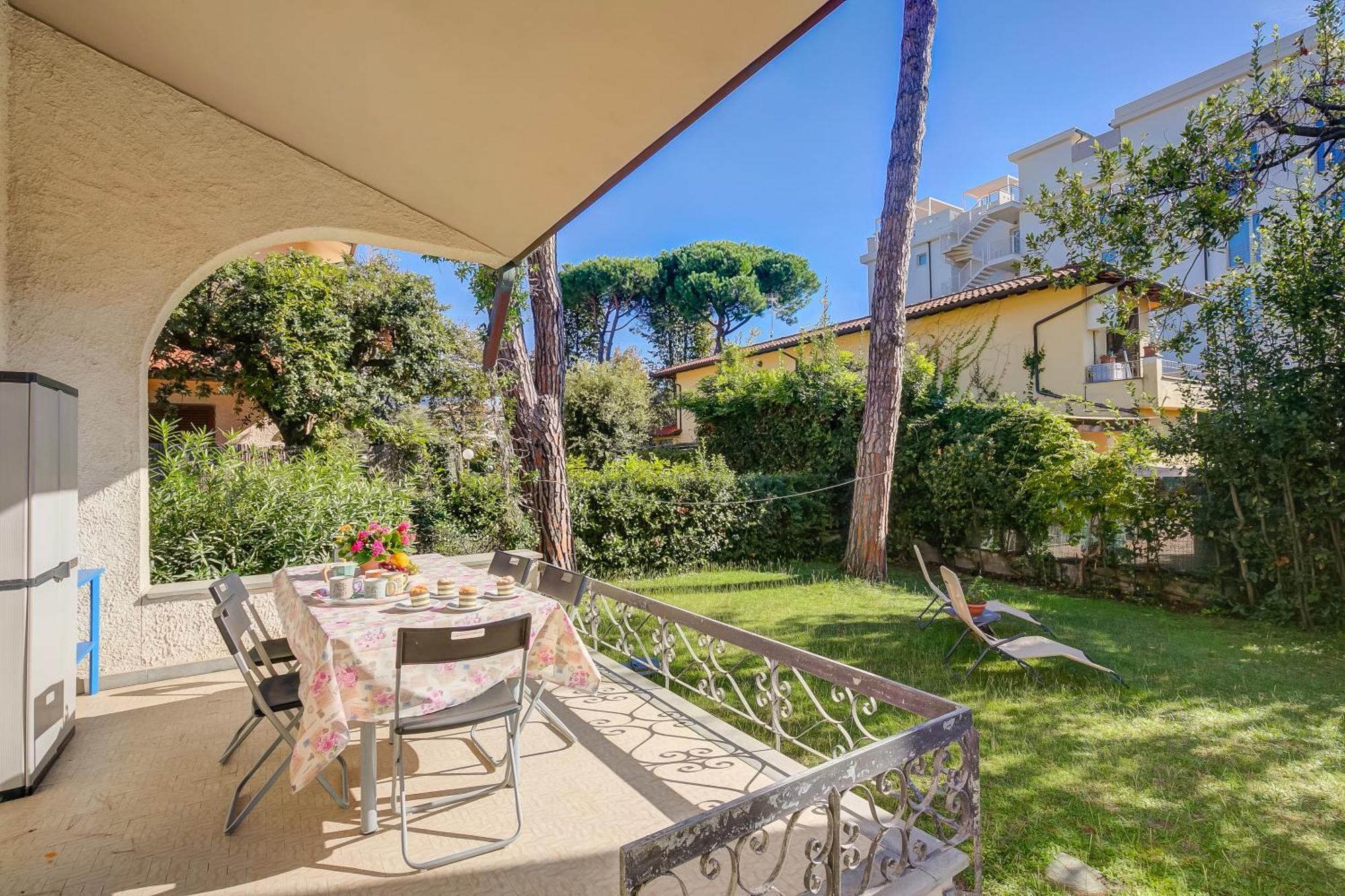 Casa Maddalena Al Mare 600M From Sea - Happy Rentals 마리아나디피에트라산타 외부 사진