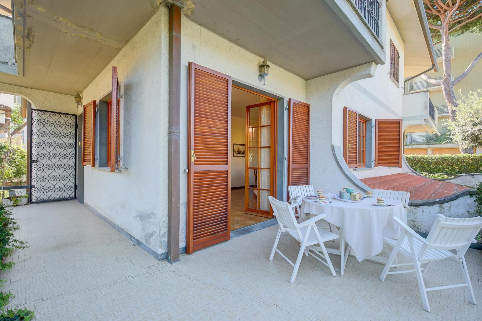Casa Maddalena Al Mare 600M From Sea - Happy Rentals 마리아나디피에트라산타 외부 사진