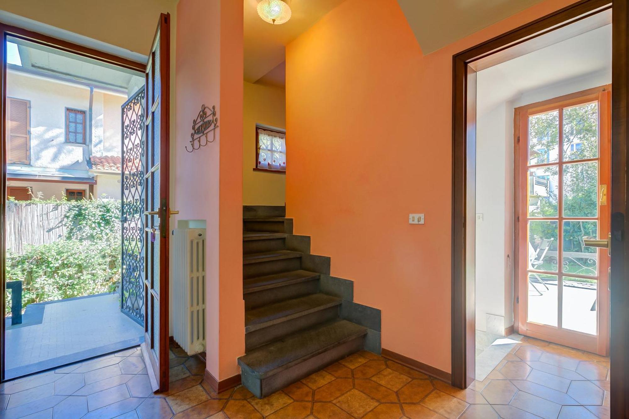 Casa Maddalena Al Mare 600M From Sea - Happy Rentals 마리아나디피에트라산타 외부 사진