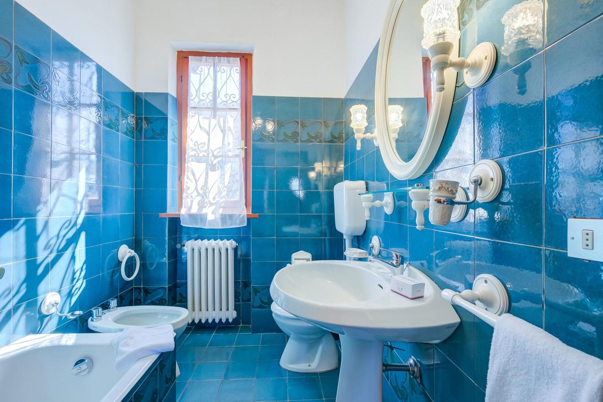 Casa Maddalena Al Mare 600M From Sea - Happy Rentals 마리아나디피에트라산타 외부 사진