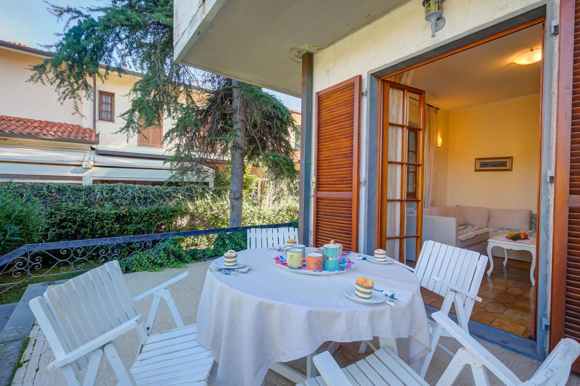 Casa Maddalena Al Mare 600M From Sea - Happy Rentals 마리아나디피에트라산타 외부 사진